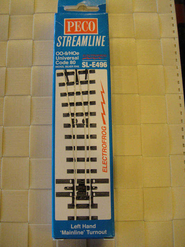 Mini 現貨 Peco SL-E496 HOe 左岔 半徑457mm 14度 長143mm