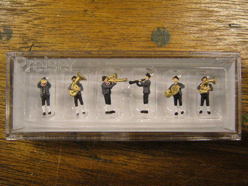 Mini 預購中 Preiser N規 德國製 Bavarian musicians 軍樂隊B組 Mini 現貨供應