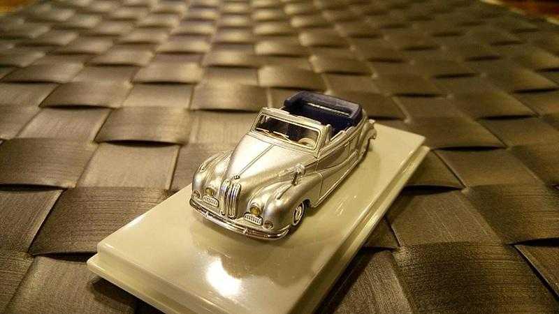 Mini 特價優惠 Brekina 24502 HO規 BMW 502 Cabrio silver