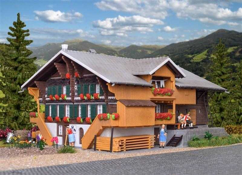 Mini 現貨 Kibri 38807 HO規 Farm in Simmentaler 西門特牛養殖場