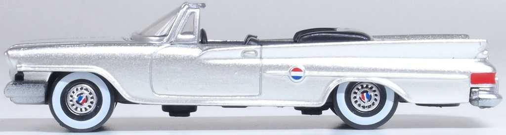 Mini 現貨 Oxford 87CC61007 1:87 克萊斯勒 300G 敞篷車（開篷）謝菲銀