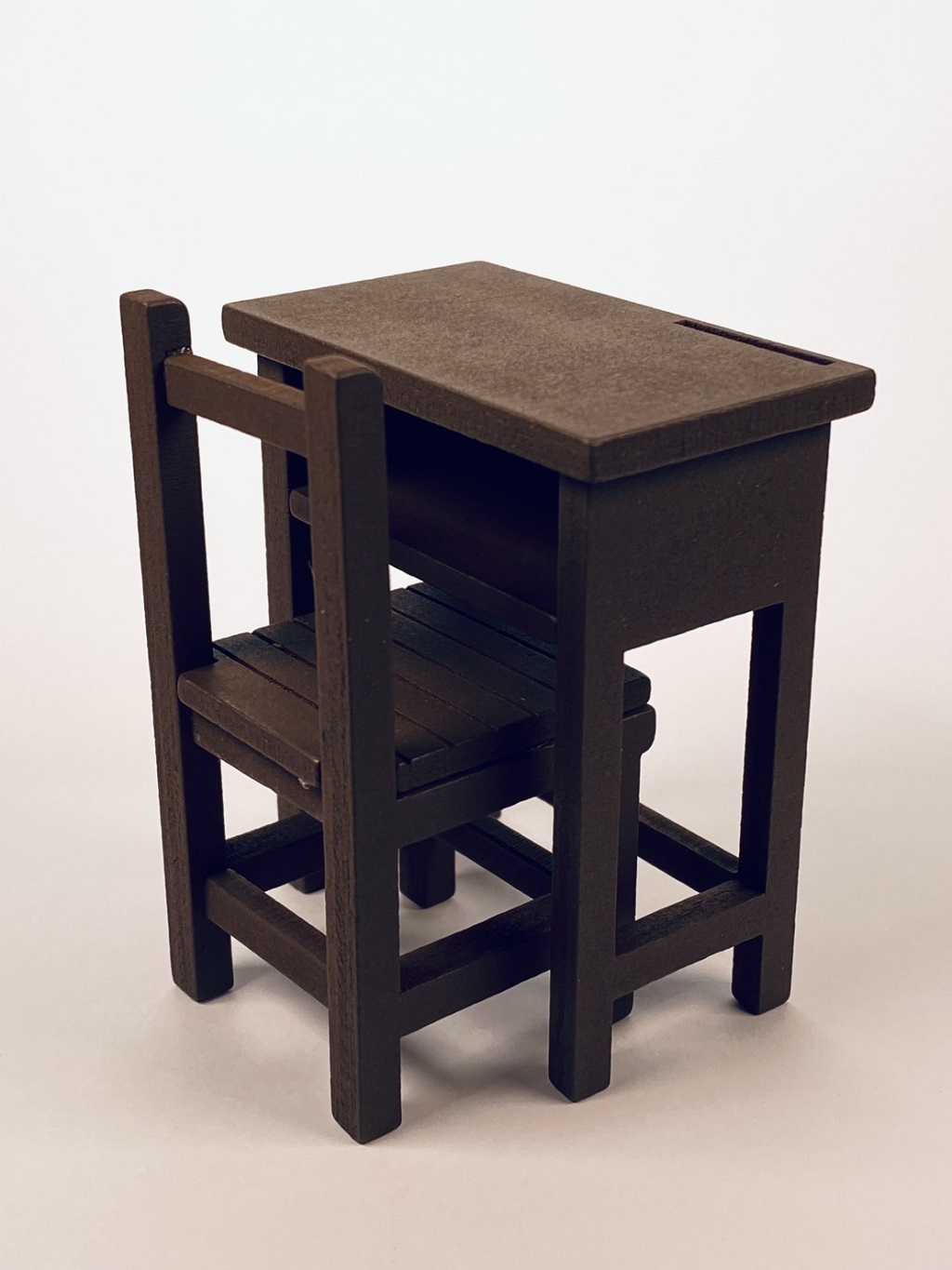 Mini 現貨 小學課桌椅單人組上色版 1:12 , 套件
