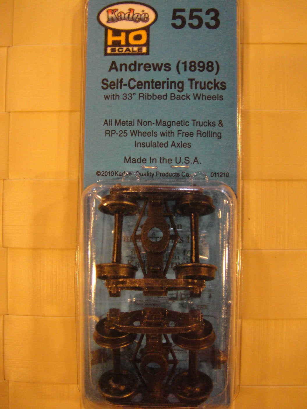 Mini 現貨 Kadee 553 Andrews (1898) 金屬轉向架(可作動避震器)