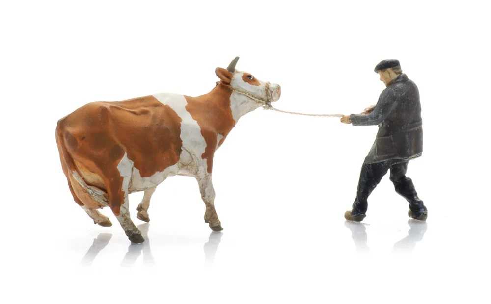 Mini 現貨 Artitec 5870031 HO規 Farmer with obstinate cow 農夫與牛