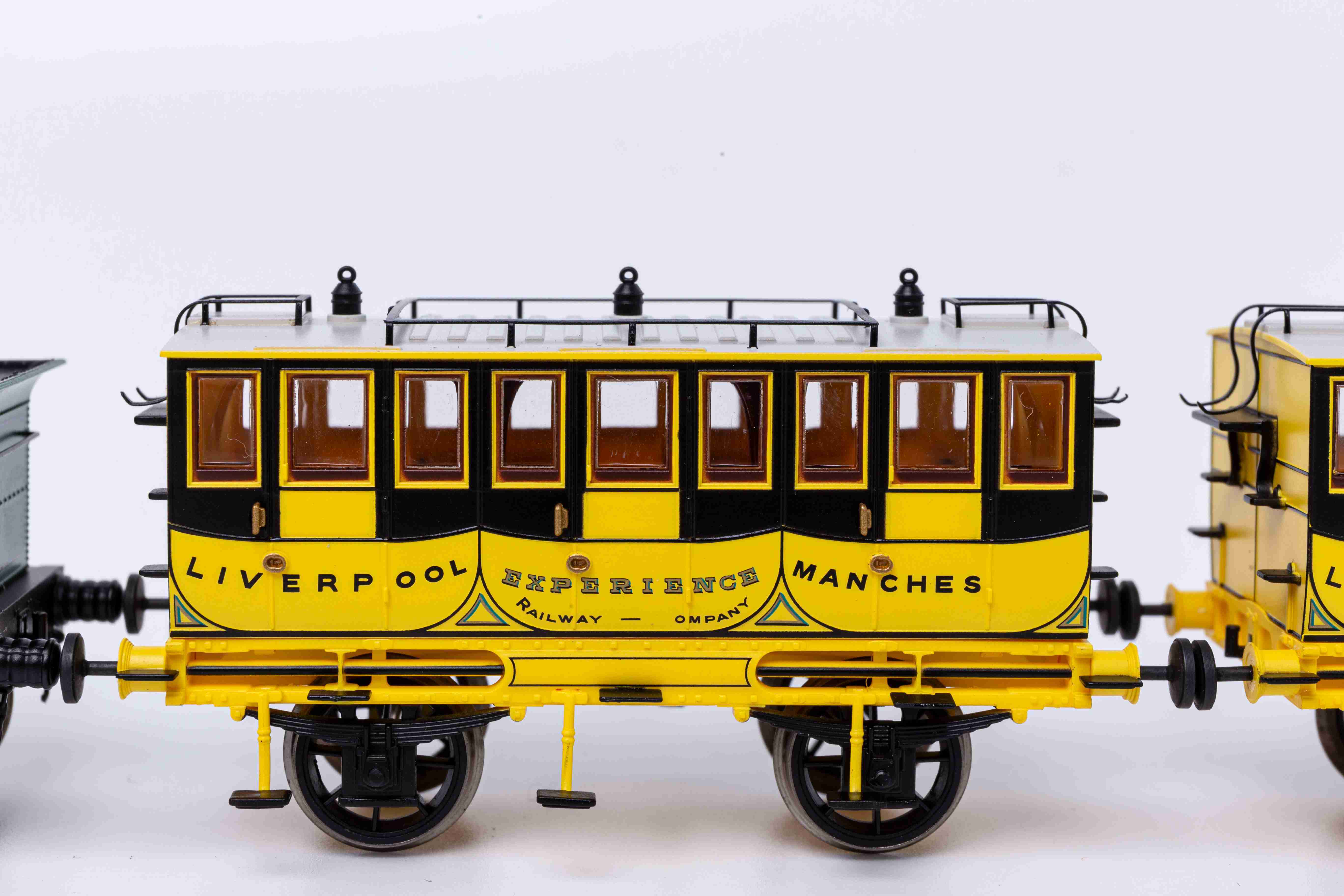 Mini 超值特價優惠 Hornby R30232 HO規 一百週年紀念車 蒸汽車+貨物列車