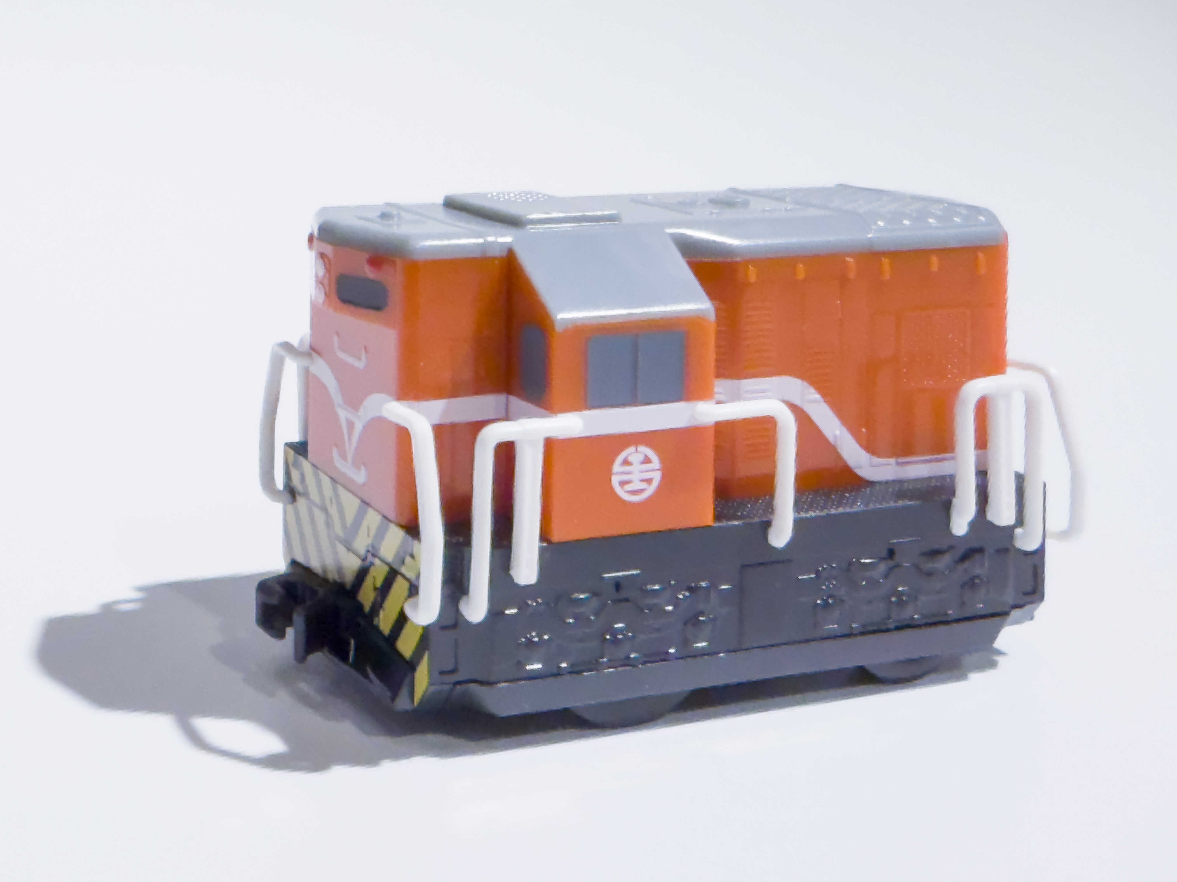 Mini 現貨 鐵支路 QV088 R20迴力車頭 - 橘色