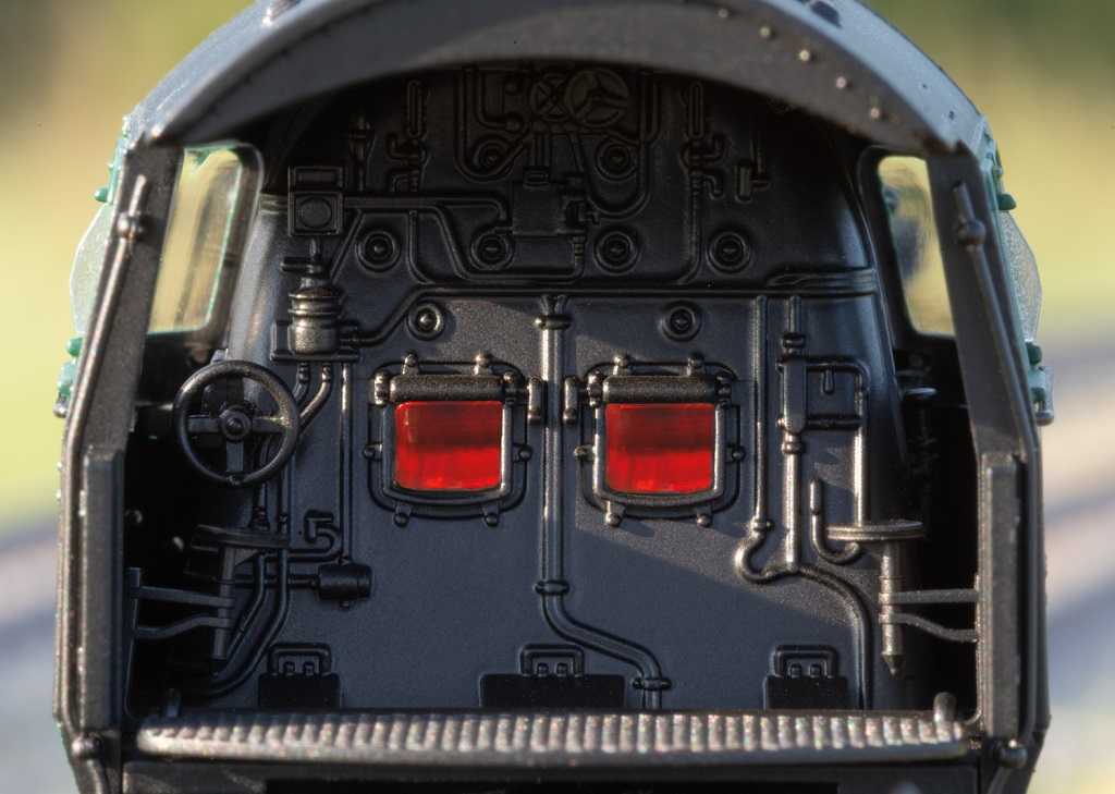 Mini 現貨 Trix 25480 HO規 Class 1 , SNCB 數位音效冒煙蒸汽車