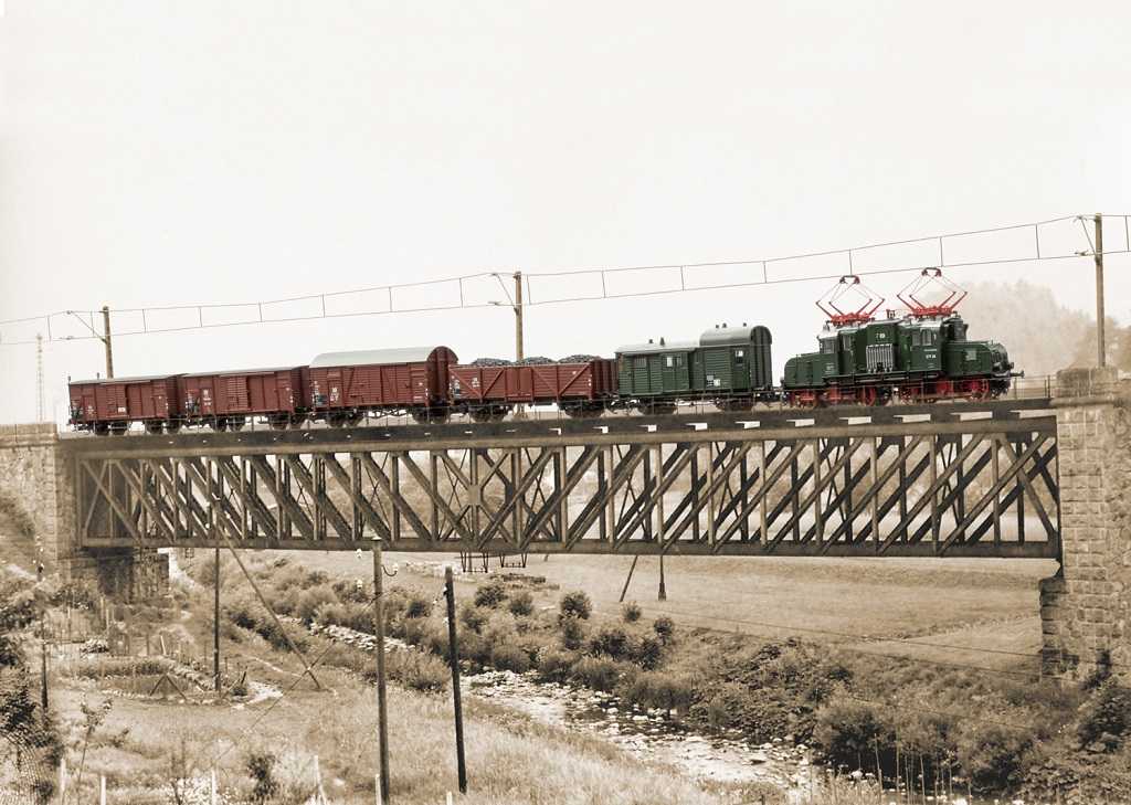 Mini 預購中 Marklin 39771 HO規 Class E 71.1 數位音效電車