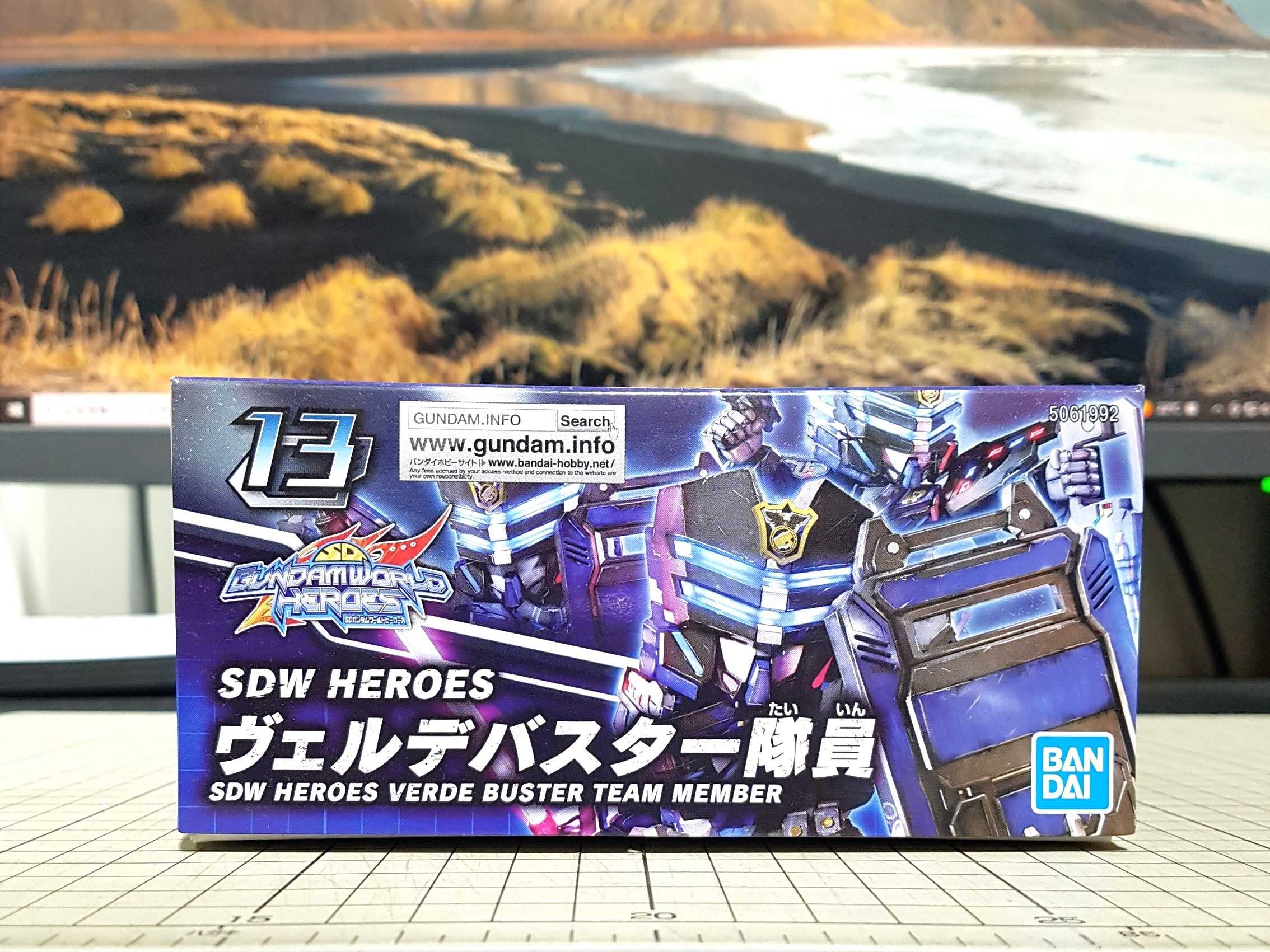 [長夜餘火]現貨24小時出貨 BANDAI 翠綠暴風隊員 萬代 SD鋼彈世界 群英集 全新