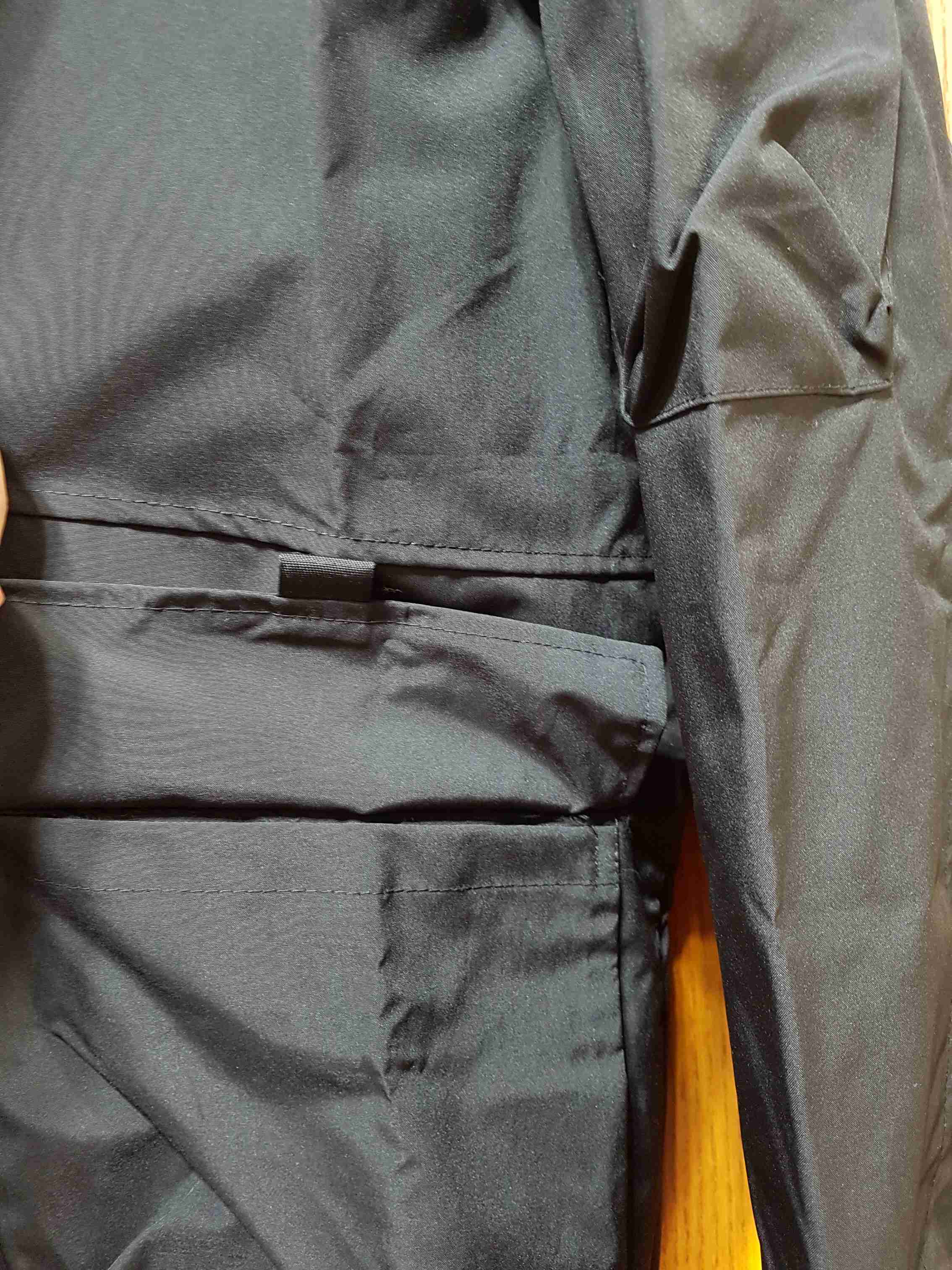 [長夜餘火]現貨24小時出貨 XIANZAI 連帽外套 衝鋒外套 防風外套 夾克 黑色 XL 全新