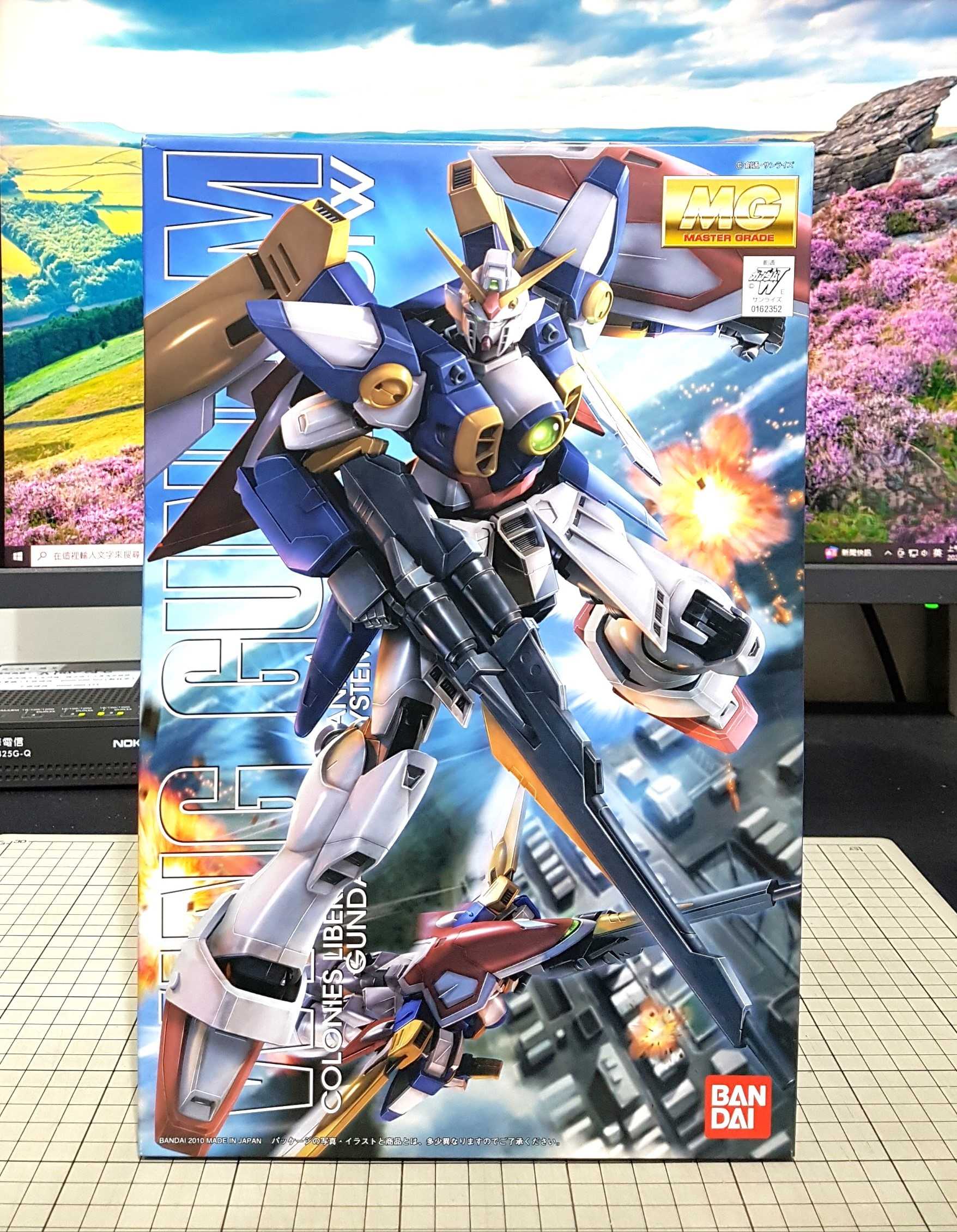 [長夜餘火]現貨 BANDAI MG 1/100 飛翼鋼彈 WING GUNDAM 新機動戰記鋼彈W 不挑盒況 萬代