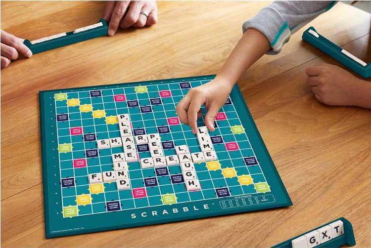 英文拼字遊戲 Scrabble 2024新美術版本 英文拼字桌遊 高雄龐奇桌遊