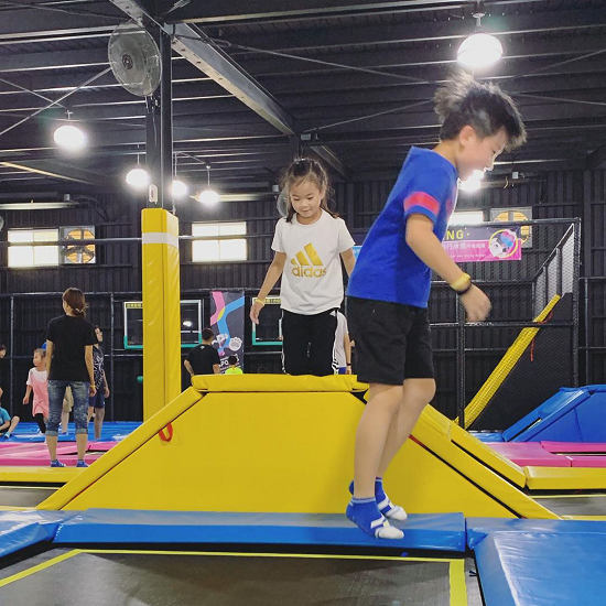 跳潮運動會館Jump Wave 親子活動，票券【竹北館】【沙鹿館】