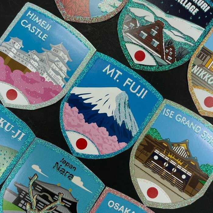 《炫彩系列》日本 一套9張 金銀五彩蔥貼紙 環遊世界 國家城市風景 景點 防潑水貼紙 塗鴉貼紙 可貼行李箱、筆電、滑板、