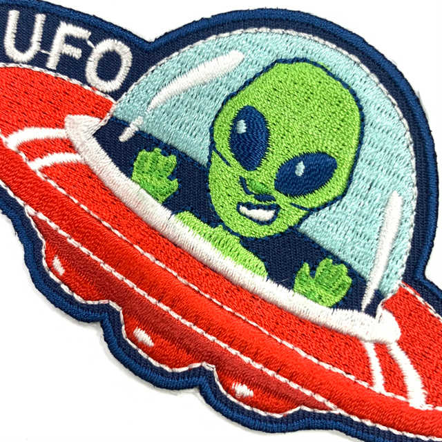 外星人UFO 外套皮夾 皮包 手機 刺繡貼布 電繡貼 背膠補丁 電繡刺繡布章 貼布 布標 燙貼 徽章 肩章 識別章 背包