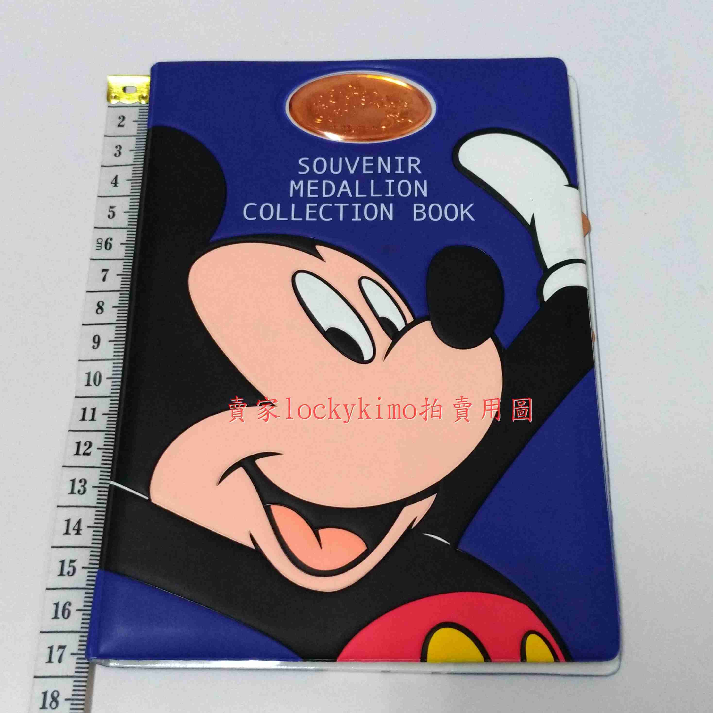 【東京迪士尼樂園 紀念獎章收藏本】紀念幣 收集冊 收集本 紀念 壓印幣 壓幣 收藏 妙妙屋 米老鼠 米奇 復古風 迪士尼