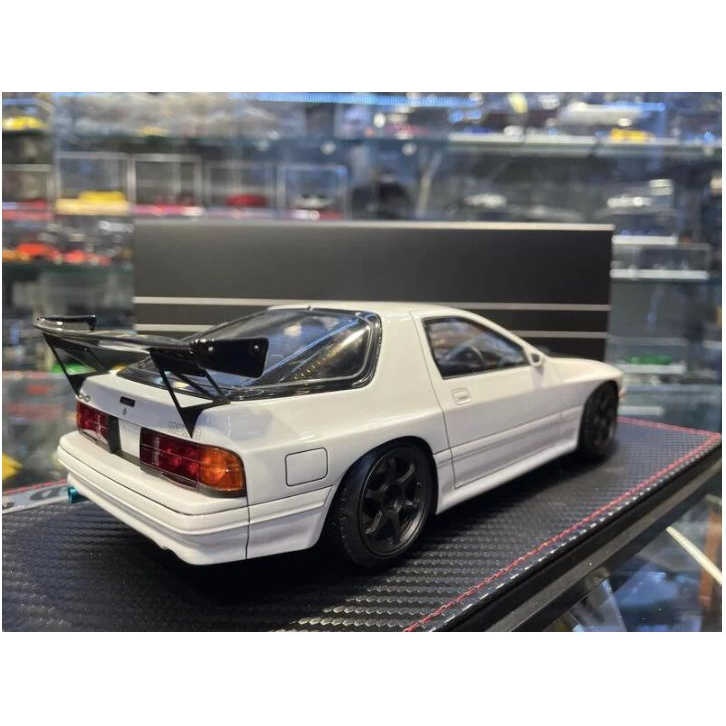 WHELART 1/18 マツダ RX-7 FC3S 頭文字 高橋涼介 WHELART 1/18 マツダ