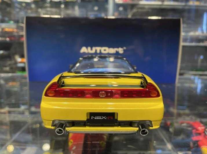 吉華科技@ 1/18 AutoArt 73214 HONDA NSX-R (NA2) INDY YELLOW PEARL