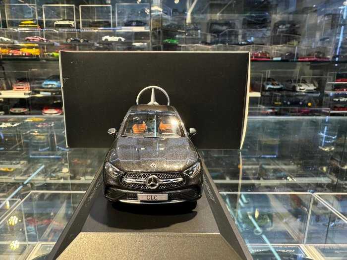 吉華@ 1/43 原廠 MERCEDES BENZ - GLC-CLASS COUPE (C254) 2023