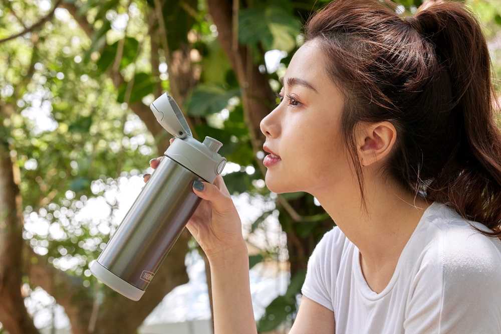 【膳魔師】公司貨 470ml彈蓋直飲式不銹鋼保溫保冷杯/兒童保溫杯/運動保溫杯 F4049