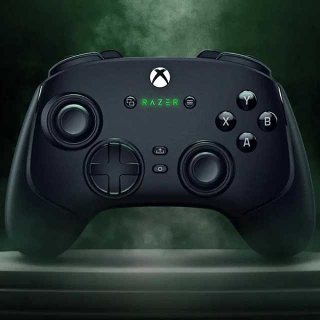 Razer Wolverine V3 Pro - Wireless Gaming Controller for Xbox