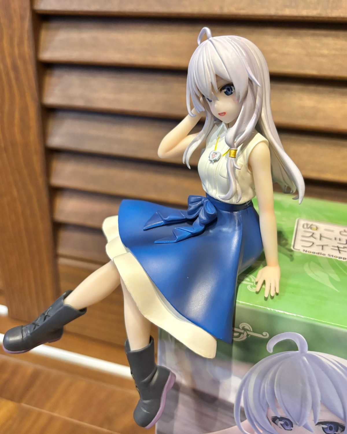 《夏本舖》代理 FuRyu 魔女之旅 伊蕾娜 喇叭裙 泡麵蓋 魔女 美少女 旅行者 坐姿 天才 灰髮 本渡楓 景品