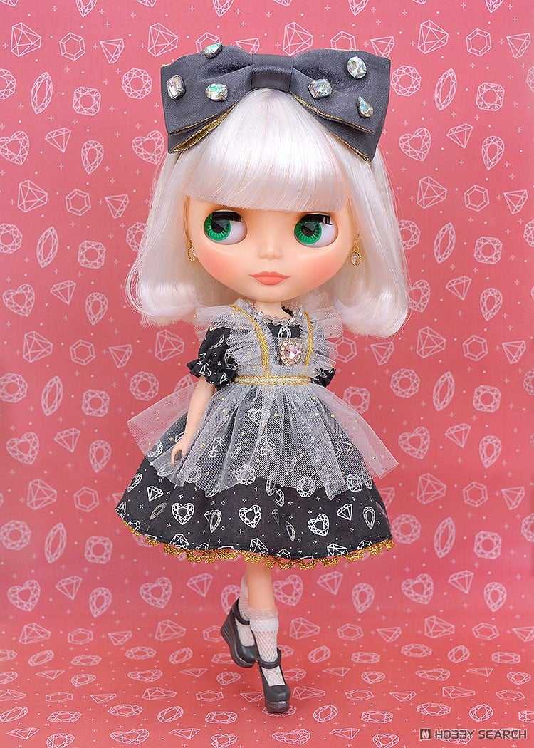 《夏本舖》日版 GSC Blythe Bijou Brilliant 紡紗圍裙 白皙 白髮 鮑伯頭 髮帶 眼影 大眼娃娃