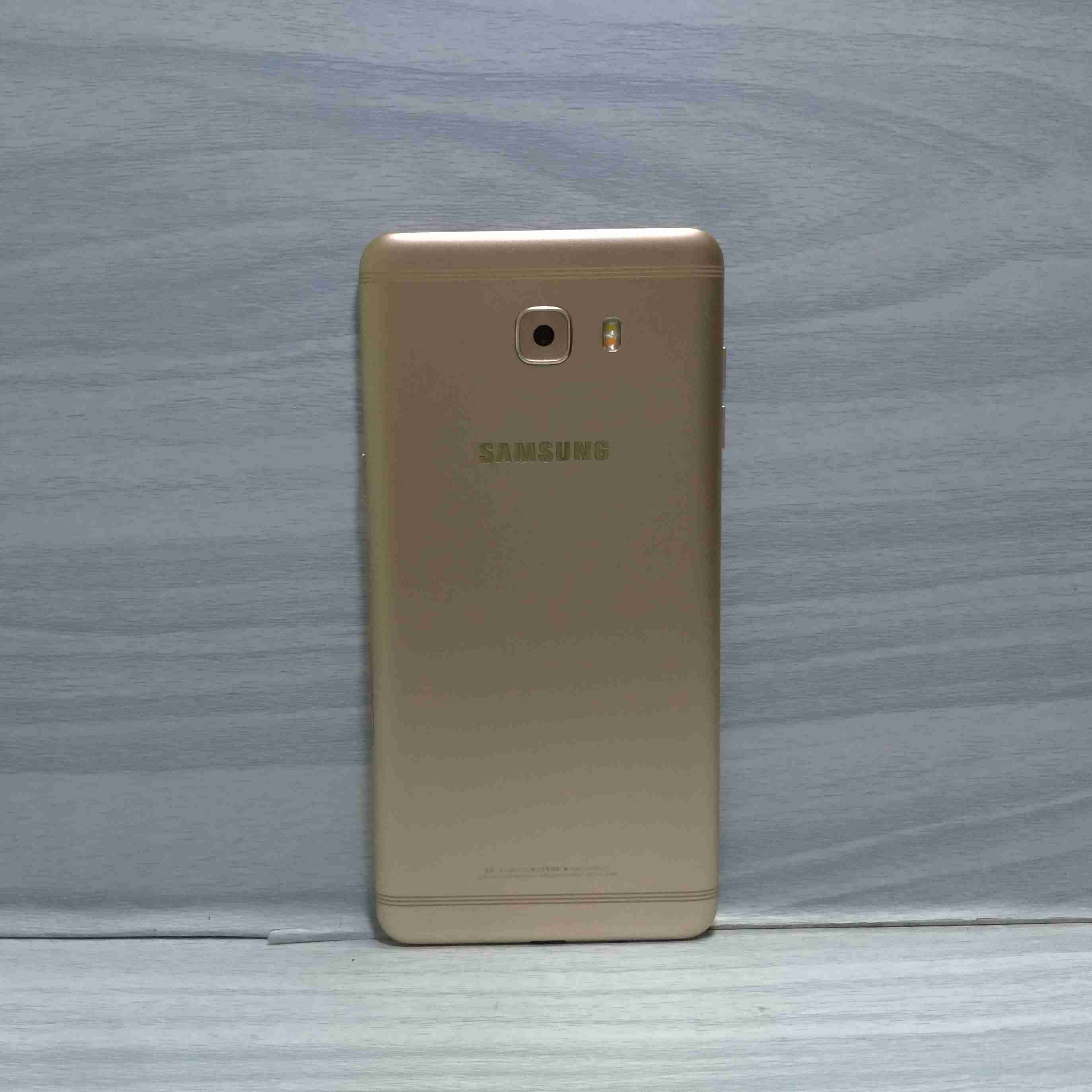 (現貨)SAMSUNG Galaxy C9 Pro 6GB RAM / 64GB ROM 6吋 金色 二手機 備用