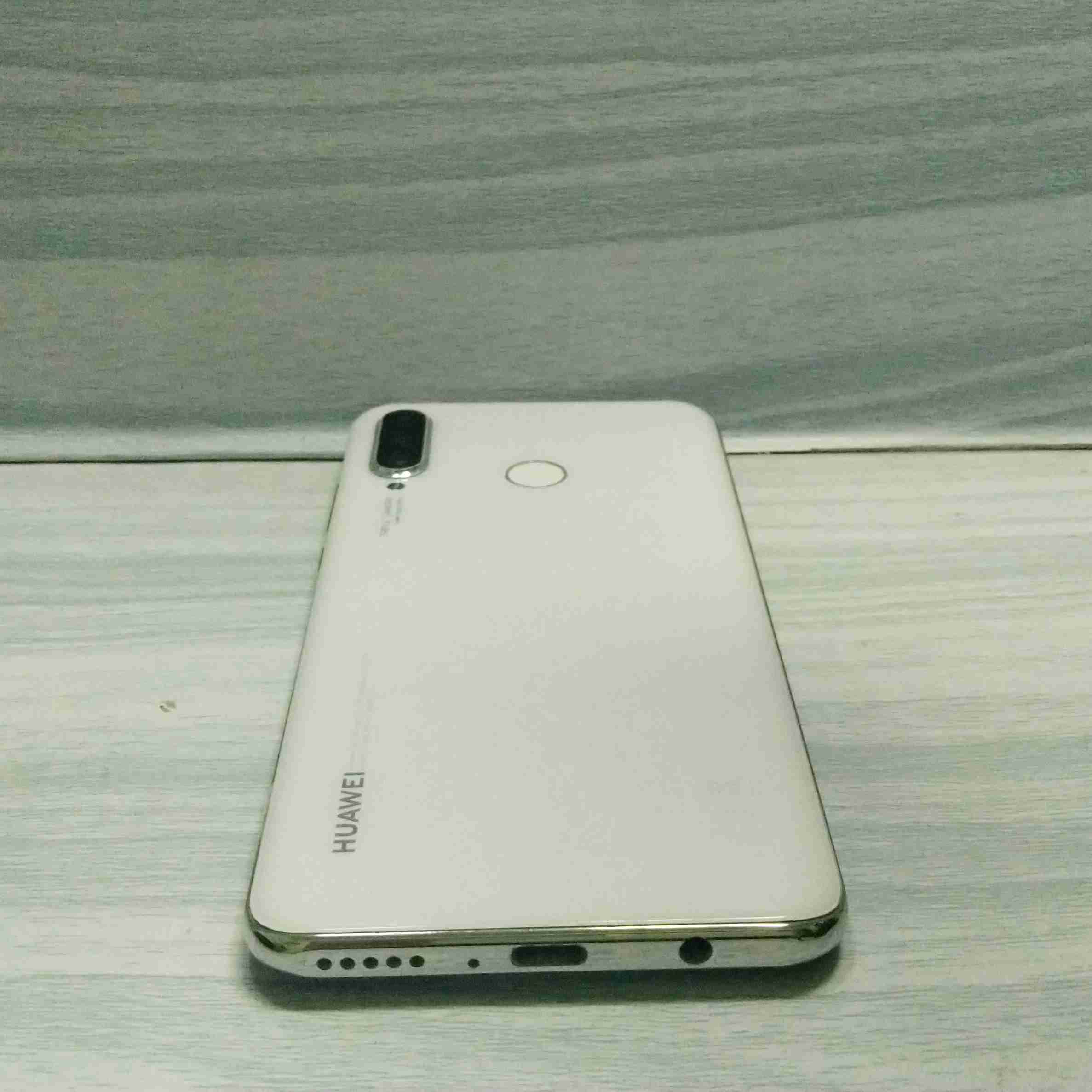 (現貨)HUAWEI nova 4e 6.15吋 6G/128G 白色 指紋辨識 雙卡雙待(二手機)(備用機)