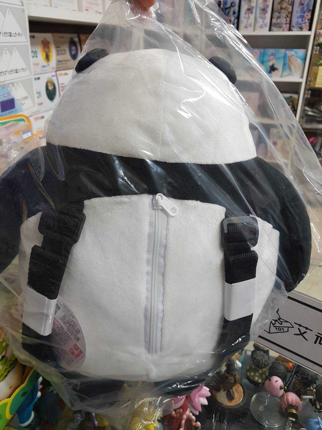 【艾頑玩具】『現貨』FuRyu 景品 熊貓家族 絨毛背包 約38cm
