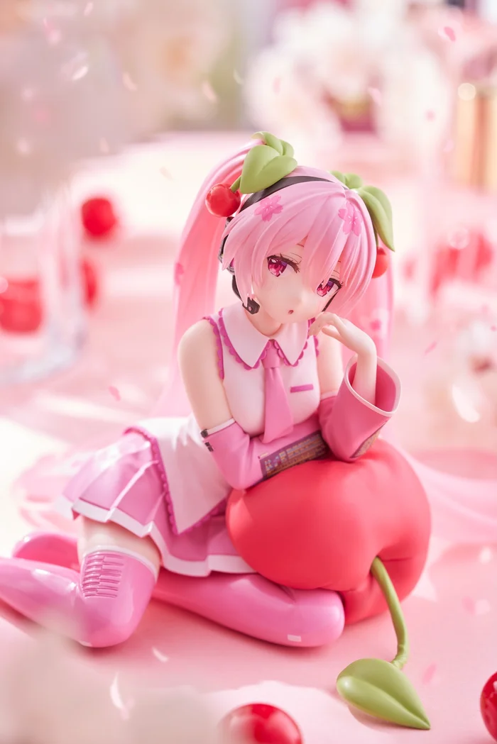 【RE】現貨 TAITO 景品 Desktop Cute 櫻初音 MIKU 櫻桃抱枕