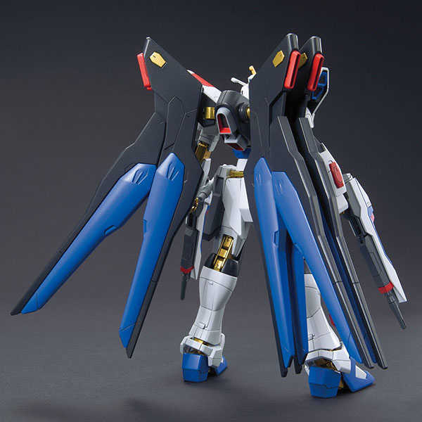 【自由模型】 全新現貨 BANDAI HGCE #201 1/144 攻擊自由鋼彈 REVIVE