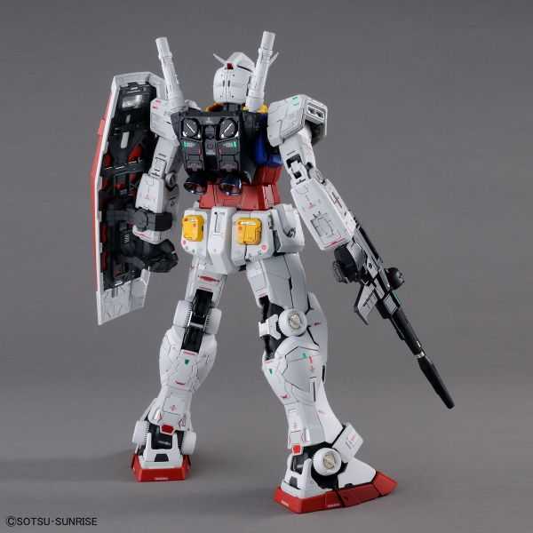 【自由模型】全新現貨 BANDAI 萬代 PG 1/60 UNLEASHED PGU RX-78-2 鋼彈 初鋼