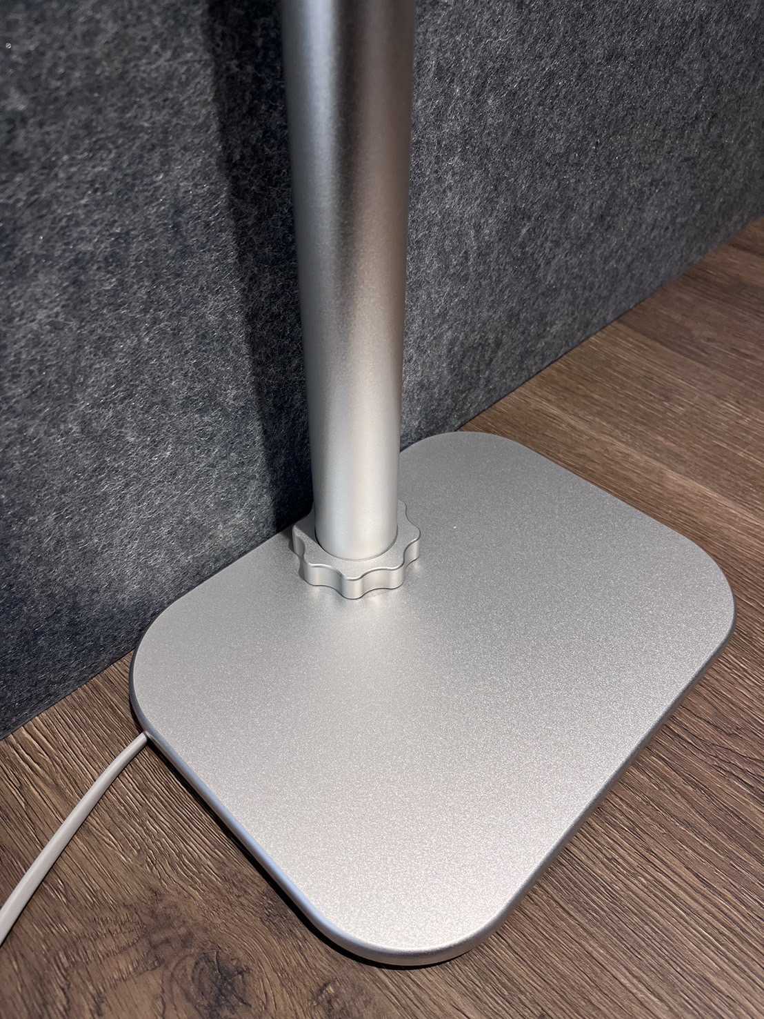 方底靠牆款【記峰 A9M2現貨】HT-A9M2 專用喇叭架 可藏線航空鋁合金材質