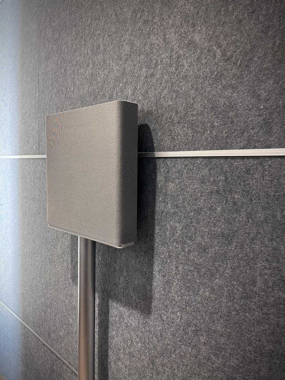 方底靠牆款【記峰 A9M2現貨】HT-A9M2 專用喇叭架 可藏線航空鋁合金材質