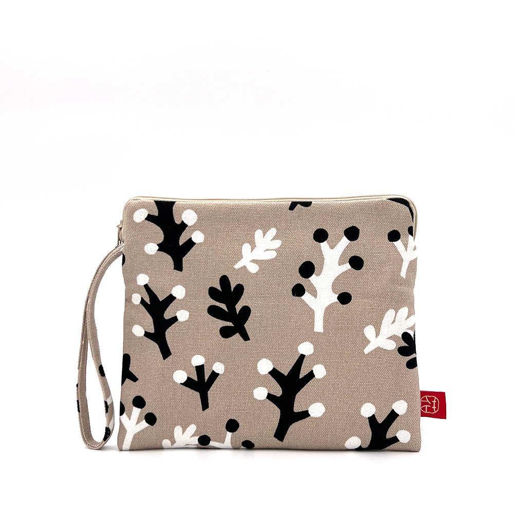 【預購】花見小路．手製鞋｜Kobo Sage 電子書閱讀器8吋收納袋（可收納觸控筆）－日本花布鋪棉收納袋