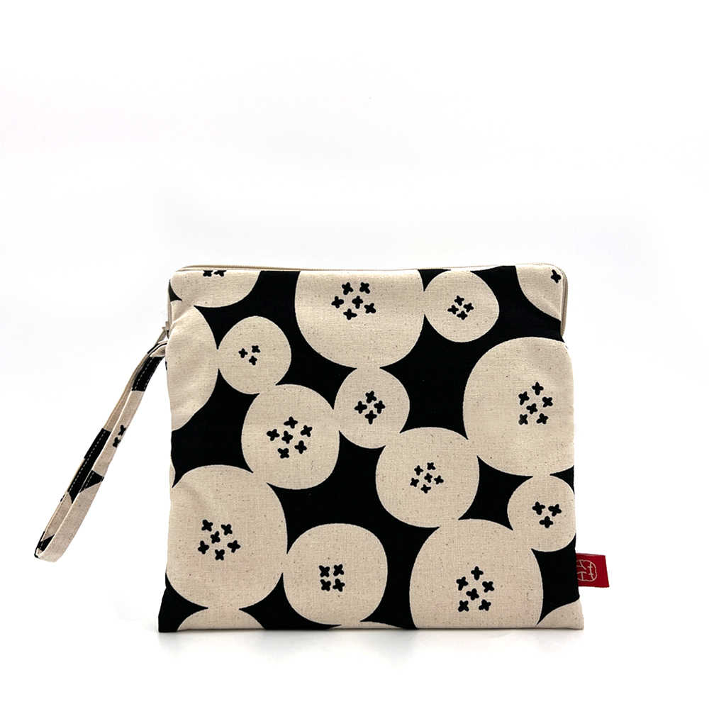 【預購】花見小路．手製鞋｜Kobo Sage 電子書閱讀器8吋收納袋（可收納觸控筆）－日本花布鋪棉收納袋