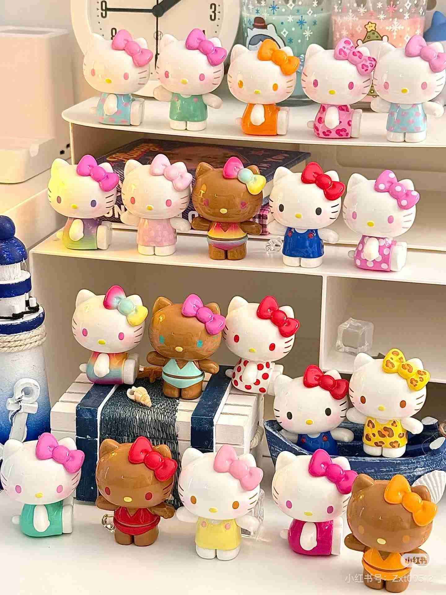 【冷門玩具】『預購』 預購盲盒 Hello Kitty夏日彩虹糖系列 盲袋 盲盒  一中盒10入