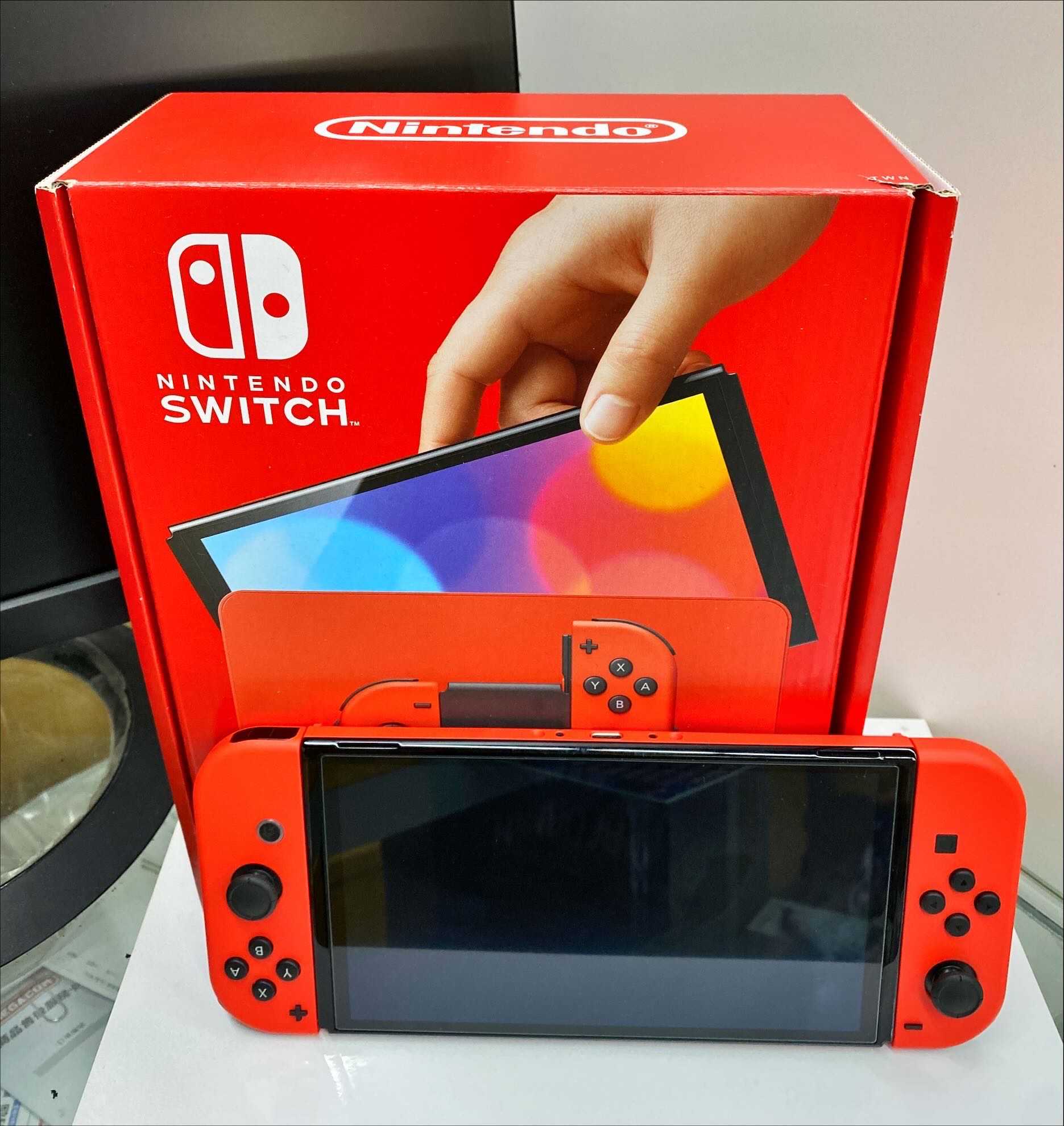 (二手主機)Nintendo Switch OLED 款式臺灣專用機 瑪利歐亮麗紅主機 全配件盒裝 5/4購入保固內商品