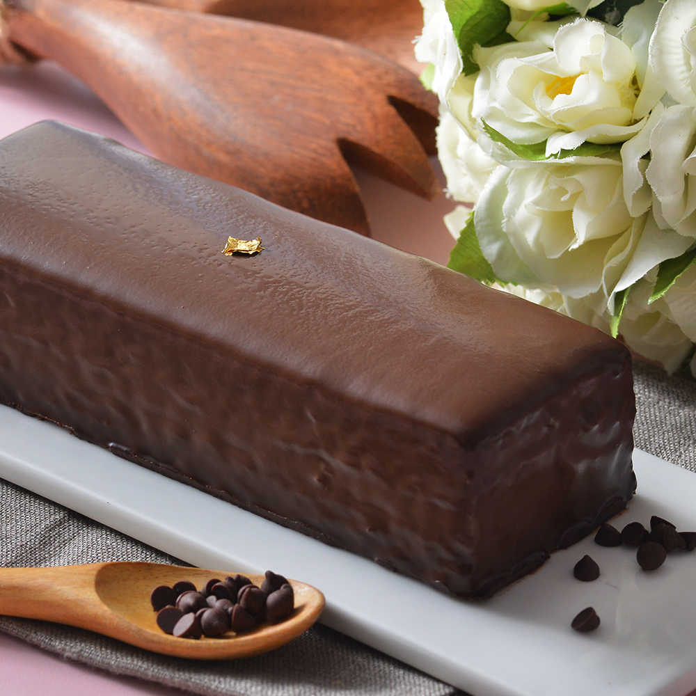 艾波索【法式絲綢巧克力蛋糕18cm】82%頂級法國巧克力，搭配超滑順巧克力慕斯 含運